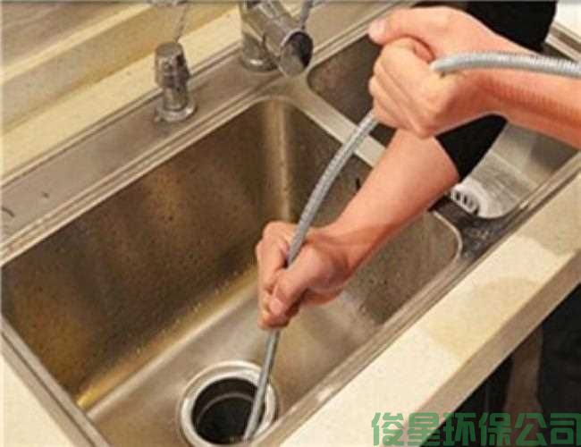 東大街管道疏通為何用了疏通劑后馬桶更堵了